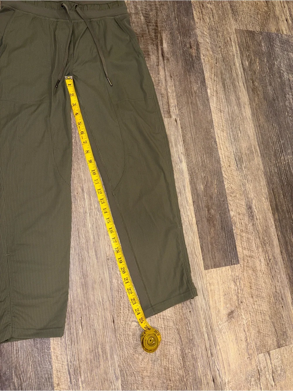 Lululemon Dance Studio Mid-Rise Cropped Pant 25